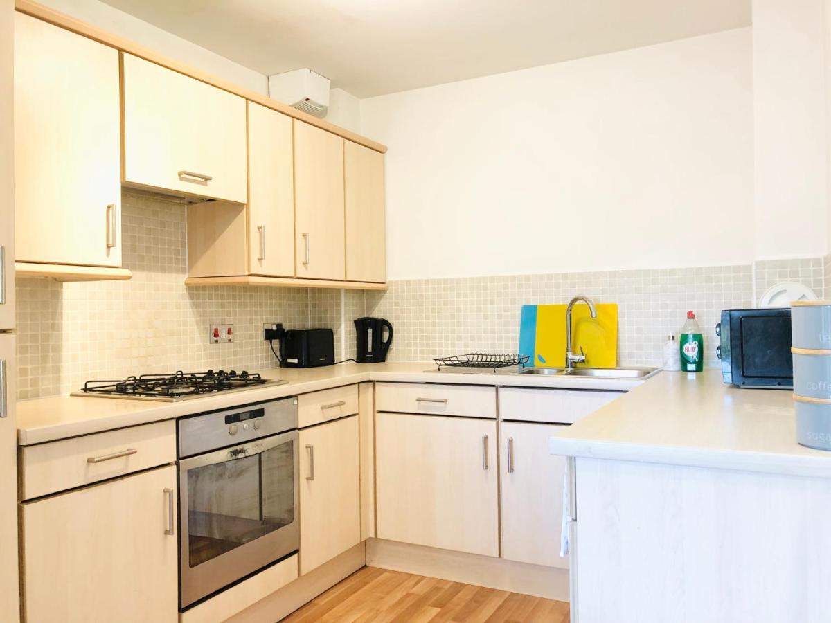 Modern Spacious Retreat Full Fibre Wi-Fi & Free Parking Единбург Екстериор снимка