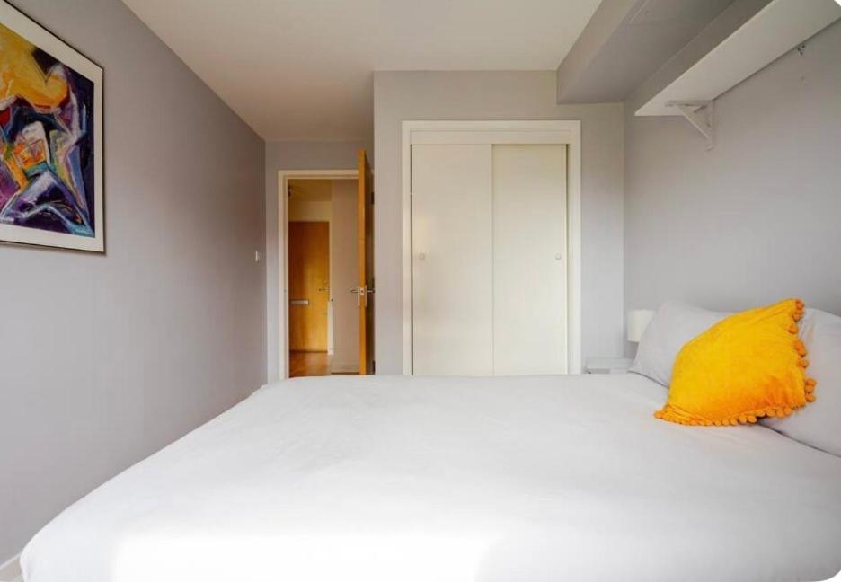 Modern Spacious Retreat Full Fibre Wi-Fi & Free Parking Единбург Екстериор снимка