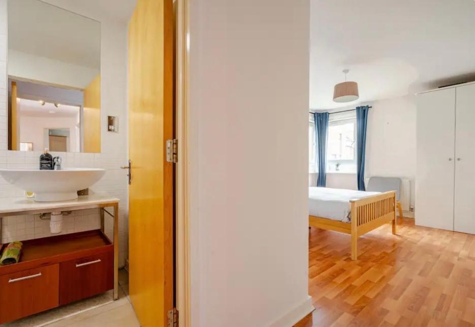 Modern Spacious Retreat Full Fibre Wi-Fi & Free Parking Единбург Екстериор снимка