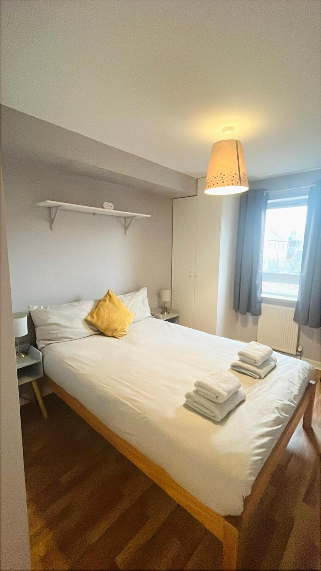 Modern Spacious Retreat Full Fibre Wi-Fi & Free Parking Единбург Екстериор снимка